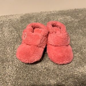 Baby Ugg’s size 2/3